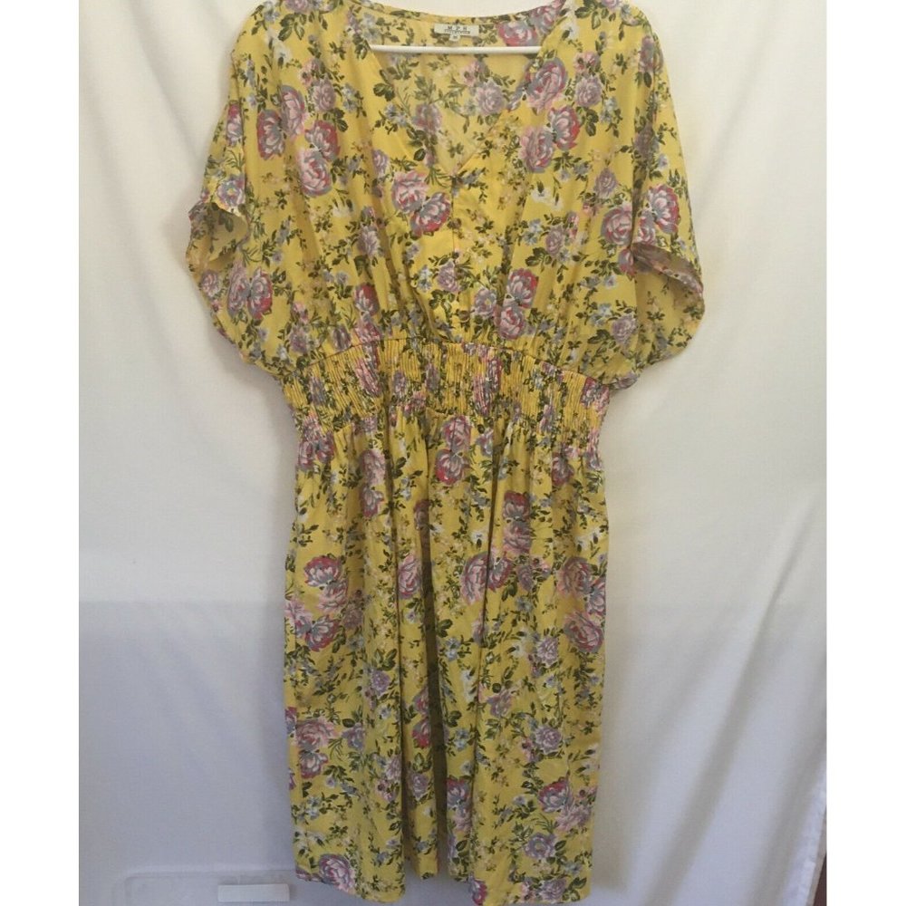 MPH Collection Yellow Floral Smocked Bodice Dress Plus Size 1X Cap Sleeve